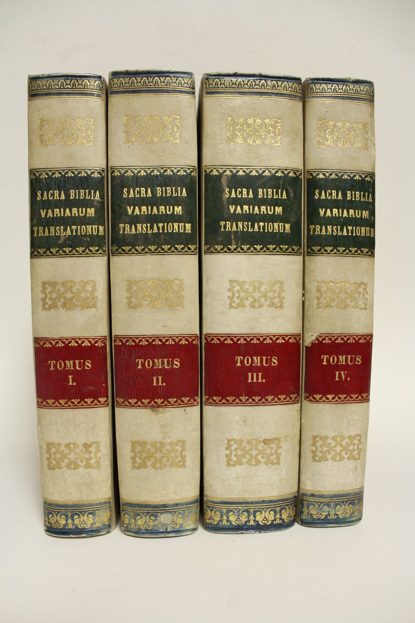 Sacra Biblia variarum translationum juxta Exemplar Antverpiae impressum anno 1616.
