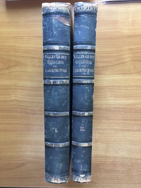 Entretiens sur l'architecture. 2 Bde. Paris, A Morel 1863. 4to. …
