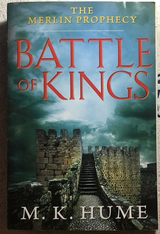 The Merlin Prophecy Book One: Battle of Kings di M. …