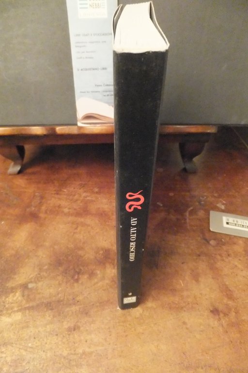 AD ALTO RISCHIO ANTOLOGIA DI SCRITTI PROIBITI | Immagine Gallery 3