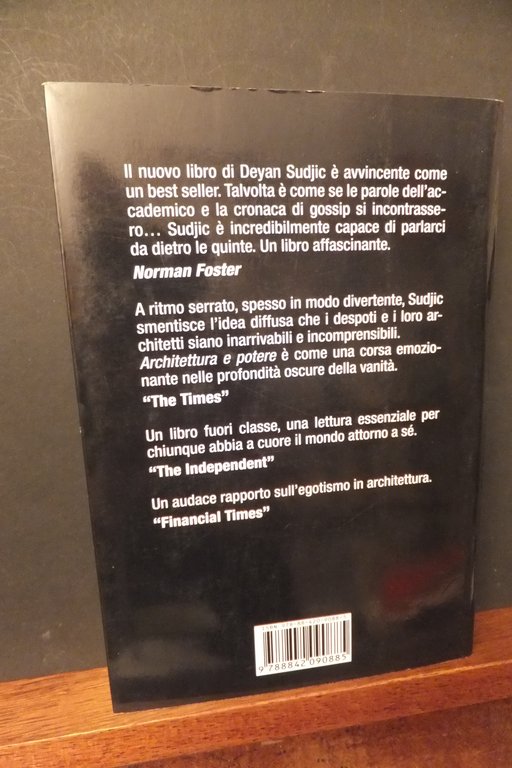 ARCHITETTURA E POTERE DEYAN SUDJIC