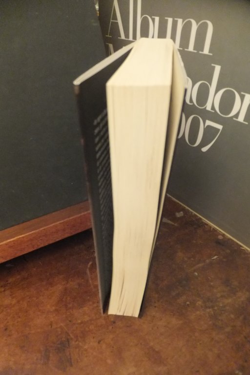 ARCHITETTURA E POTERE DEYAN SUDJIC