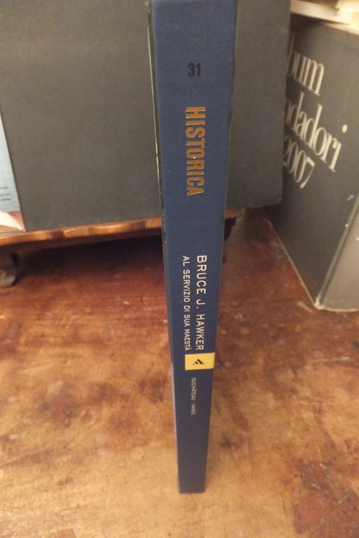 BRUCE J. HAWKER AL SERVIZIO DI SUA MAESTA' D. VANCE