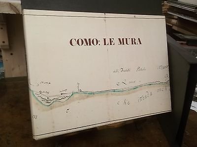 COMO LE MURA