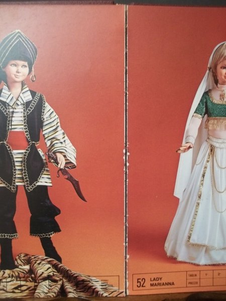 COSTUMI PER IL CARNEVALE DEI BAMBINI COLLEZIONE 1976 -77 SEMPRINI