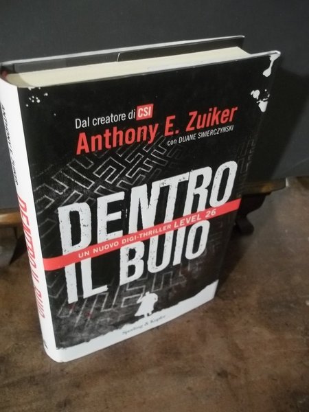 DENTRO IL BUIO