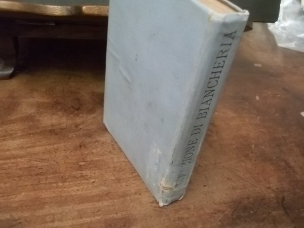 DISEGNO TAGLIO E CONFEZIONE DI BIANCHERIA