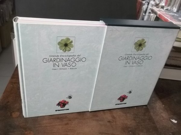 GRANDE ENCICLOPEDIA DEL GIARDINAGGIO IN VASO CASA TERRAZZO BALCONE