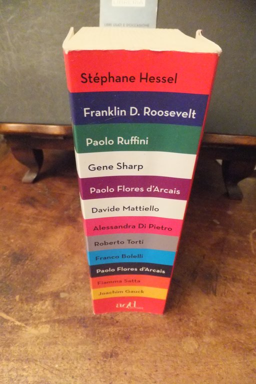 IL LIBRO CHE E ' TUTTA UNA COLLANA ADD TASCABILE