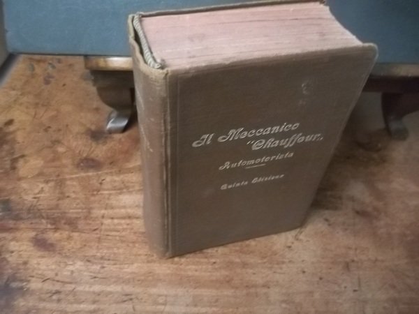 IL MECCANICO CHAUFFEUR AUTOMOTORISTA