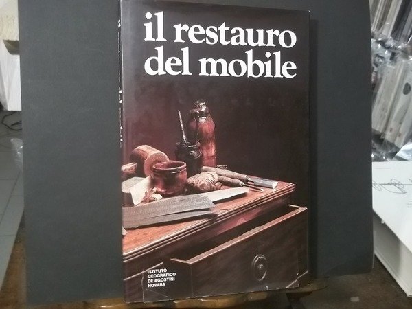 IL RESTAURO DEL MOBILE