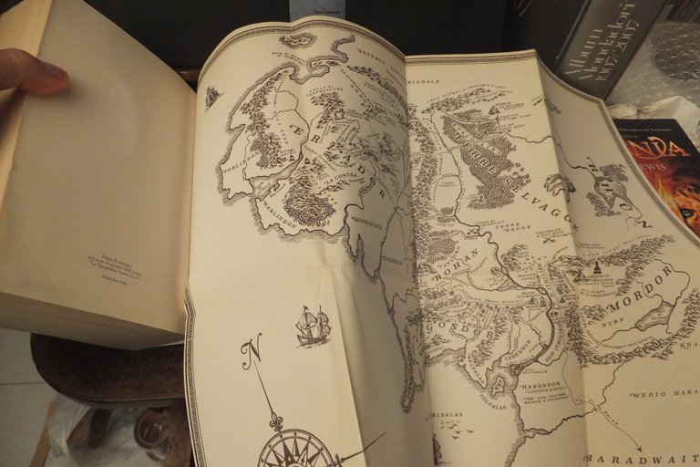 IL SIGNORE DEGLI ANELLI J. R. R. TOLKIEN BOMPIANI 2002