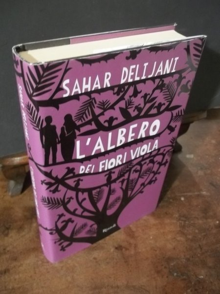L'ALBERO DEI FIORI VIOLA