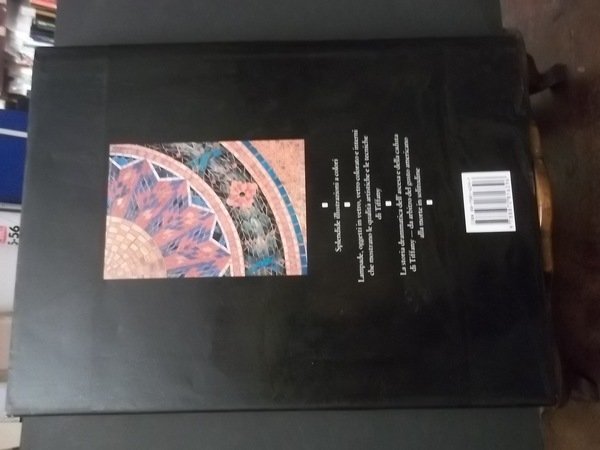 L'ARTE DI LOUIS COMFORT TIFFANY