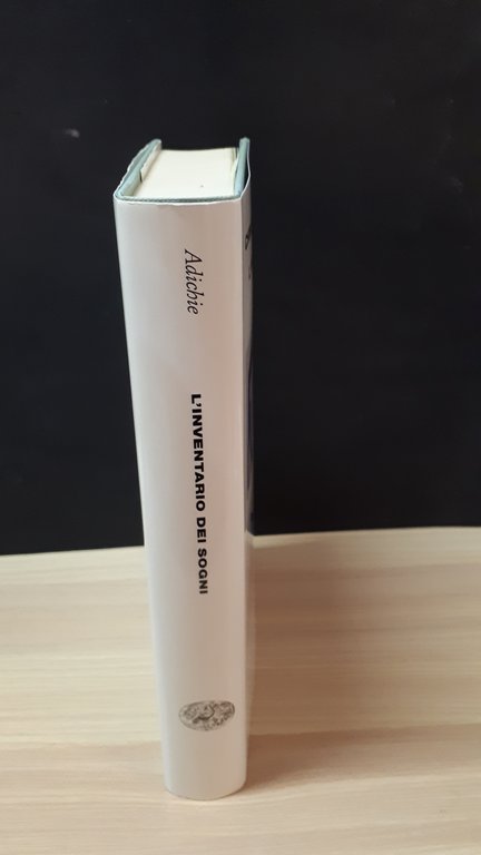 L'INVENTARIO DEI SOGNI CHIMAMANDA NGOZI ADICHIE