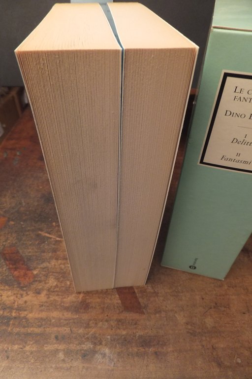 LE CRONACHE FANTASTICHE DI DINO BUZZATI - FANTASMI - DELITTI