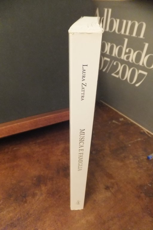 MUSICA E FAMIGLIA L'AVVENTURA ARTISTICA DI RENATA ZATTI LAURA ZATTRA