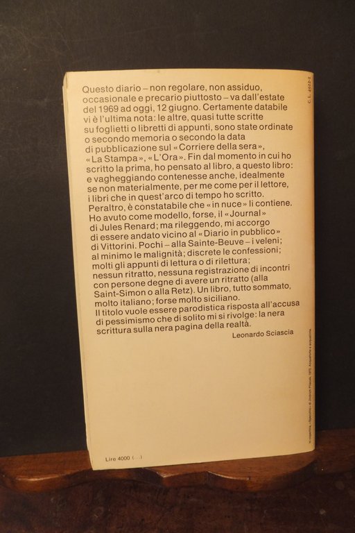 NERO SU NERO | Immagine Gallery 2