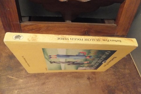 QUALCHE FOGLIA VERDE