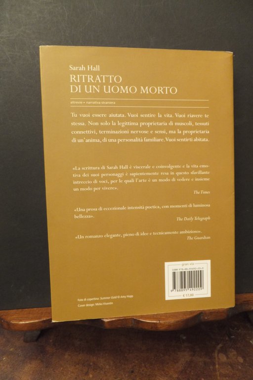 RITRATTO DI UN UOMO MORTO SARAH HALL | Immagine Gallery 3