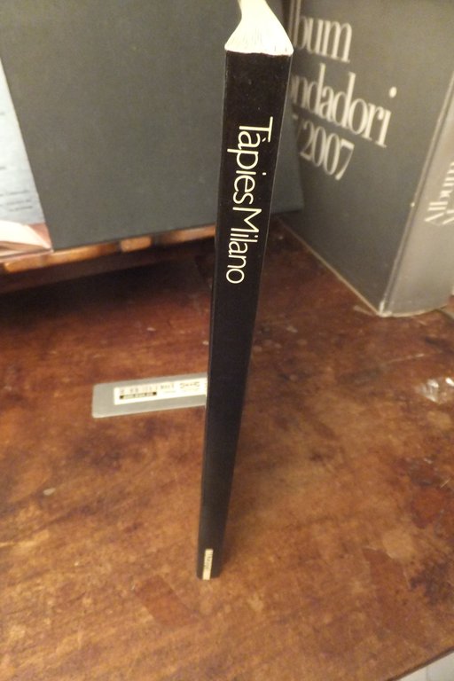 TAPIES MILANO 8 MAGGIO - 30GIUGNO 1985