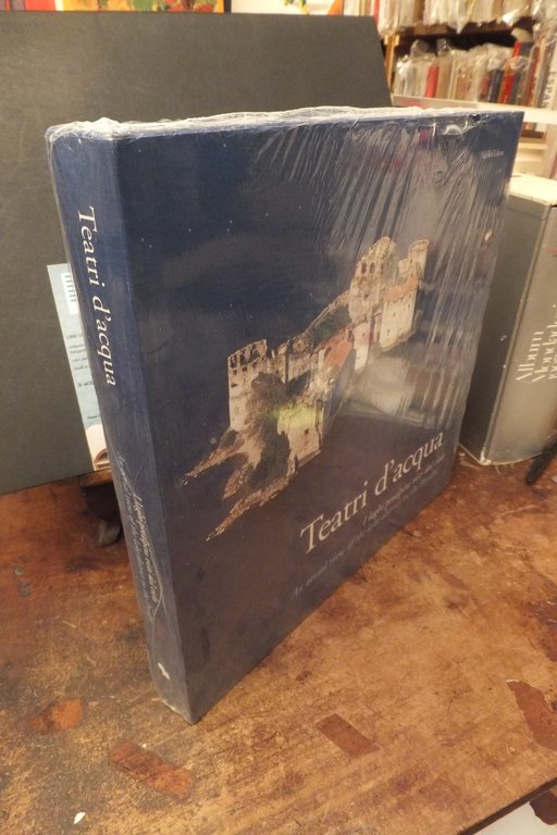 TEATRI D'ACQUA I LAGHI PREALPINI VISTI DAL CIELO | Immagine Gallery 3