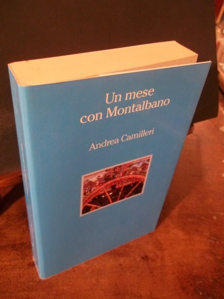 UN MESE CON MONTALBANO