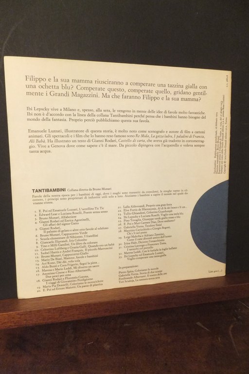 VOGLIO COMPERARE UNA TAZZA GIALLA CON UN OCHETTA BLU IBI …