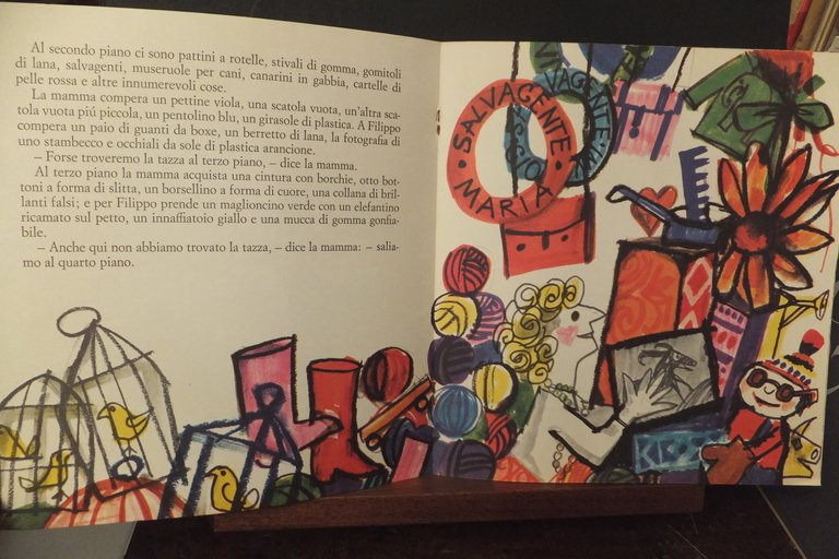 VOGLIO COMPERARE UNA TAZZA GIALLA CON UN OCHETTA BLU IBI …