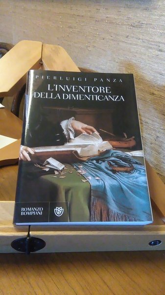 L'INVENTORE DELLA DIMENTICANZA