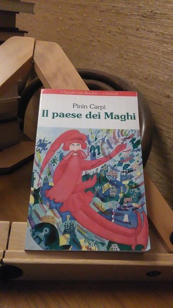 IL PAESE DEI MAGHI