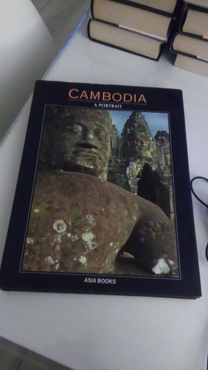 CAMBODIA A PORTRAIT | Immagine principale