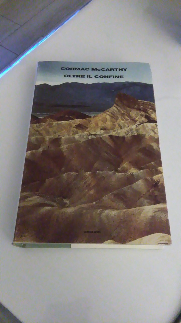 OLTRE IL CONFINE | Immagine principale