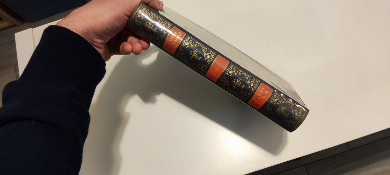 Le Satire | Immagine principale