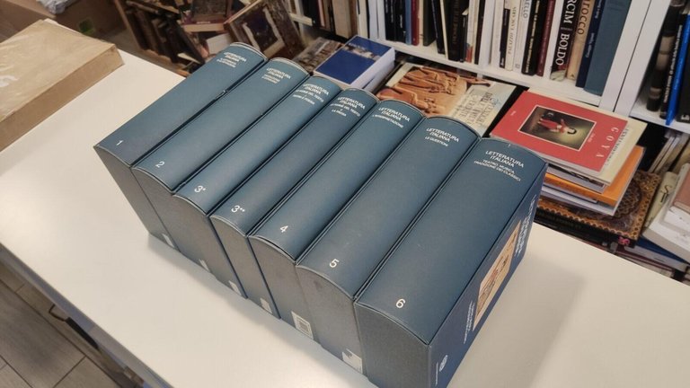 Letteratura Italiana Einaudi 6 volumi in 7 tomi completa