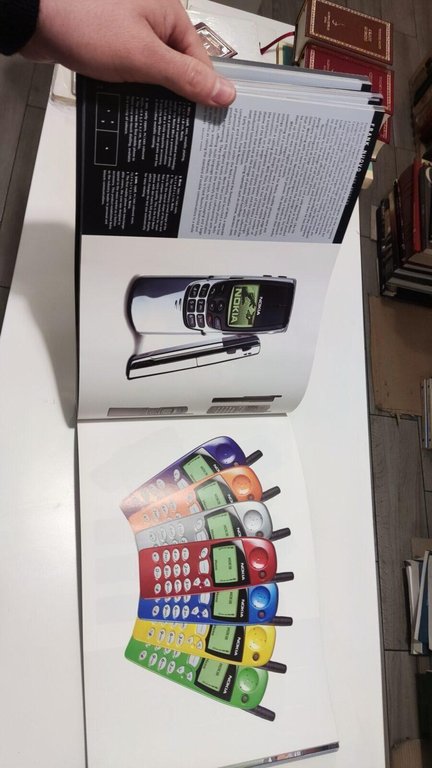 Spoon Designers - 100 Designer Con copertina in metallo