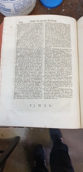 Sacrosanctum concilium tridentinum, additis declarationibus cardinalium. cum decisionibus variis rotae … | Immagine Gallery 5