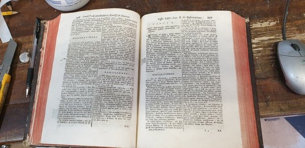 Sacrosanctum concilium tridentinum, additis declarationibus cardinalium. cum decisionibus variis rotae … | Immagine Gallery 6