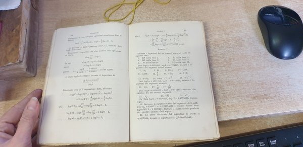 Elementi di trigonometria con molti esempi. Versione dall'inglese con aggiunte …