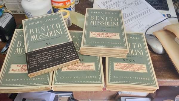 Opera omnia di Benito Mussolini vol. 1-35. Sono uscite varie …