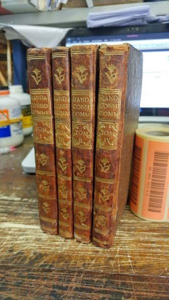 De consideratione ad Eugenium tertium libri quinque commentariis intersecti / …