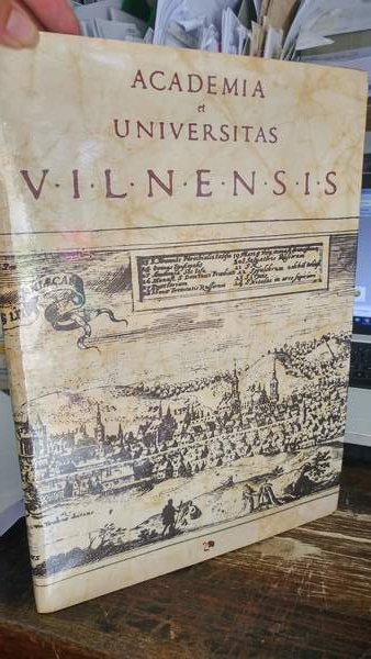 Academia et Universitas Vilnensis. Testo in varie lingue dell'area russa.