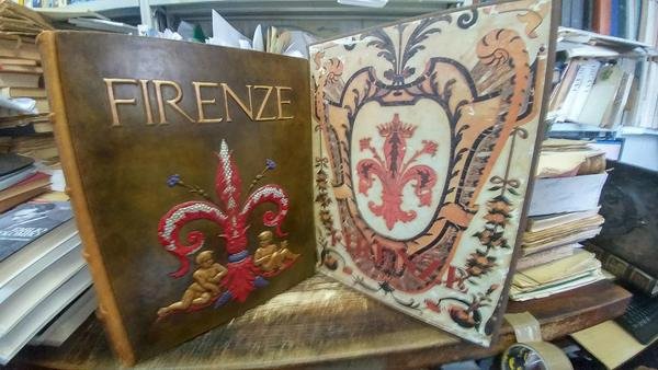 Firenze. Splendida monografia ricca di vedute della città e dei …