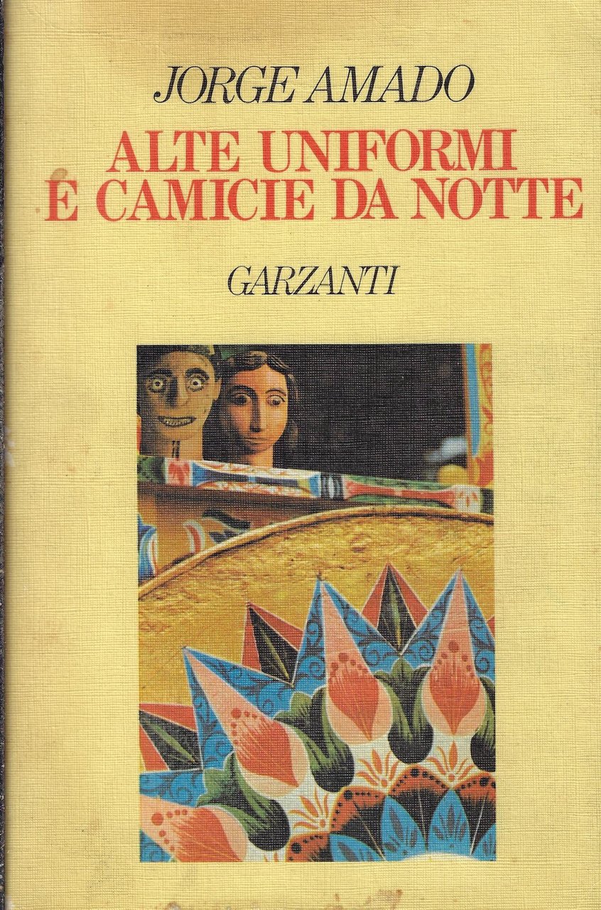 Alte uniformi e camicie da notte