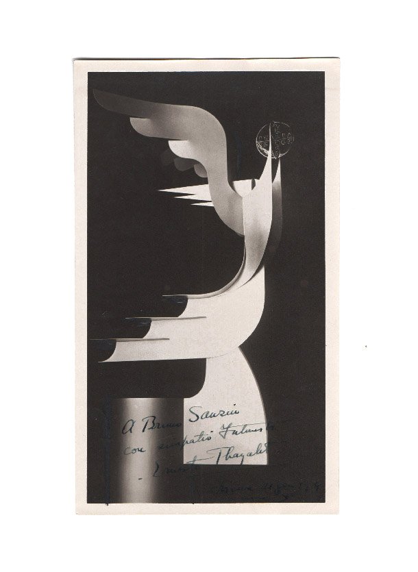 [Fotografia vintage dell’opera “LA VITTORIA DELL’ARIA” ripresa di profilo nella …