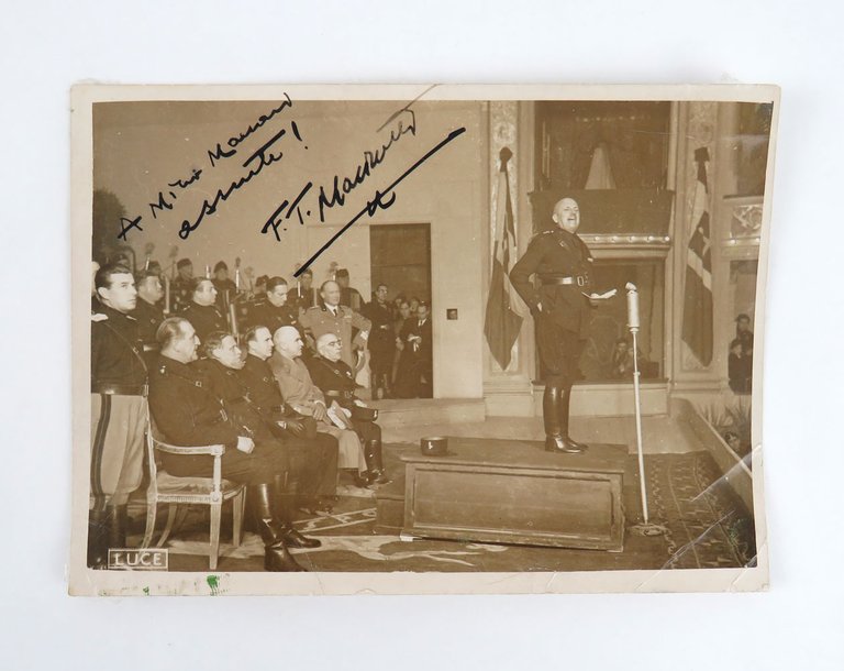 «L’Accademico Marinetti ricorda ai fascisti romani adunati nella vasta Sala del Teatro Adriano la Storica data del 3 Gennaio 1925»