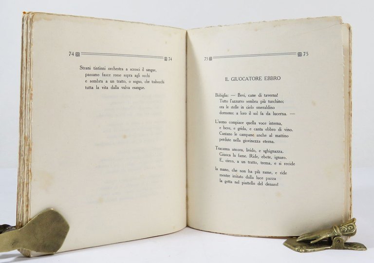 Le ranocchie turchine col manifesto del Futurismo di F.T. Marinetti