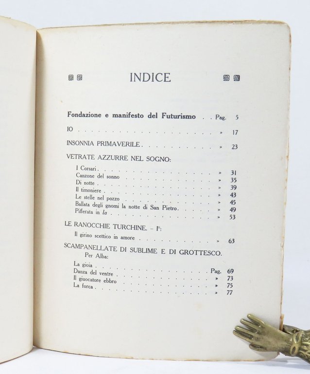 Le ranocchie turchine col manifesto del Futurismo di F.T. Marinetti