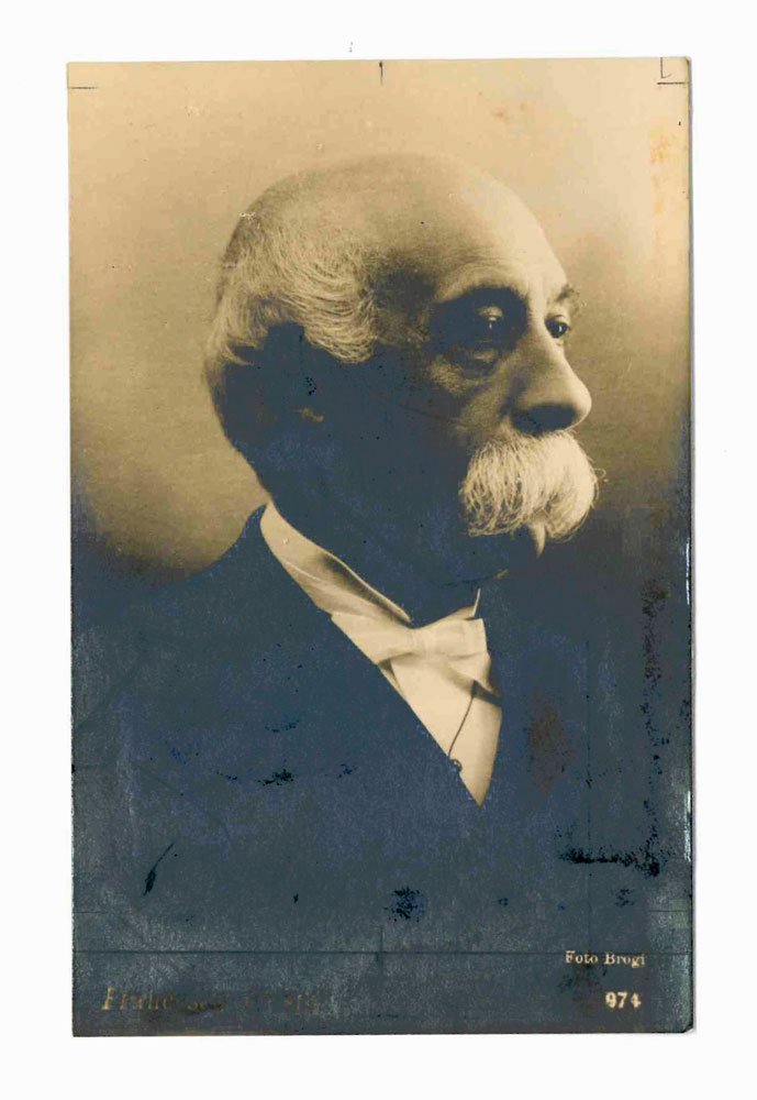Ritratto. Cartolina postale non viaggiata.