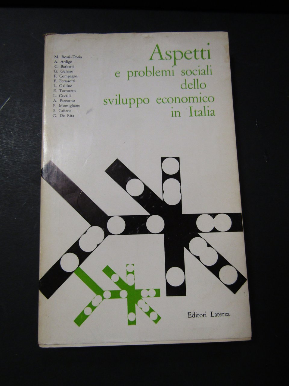 AA.VV. Aspetti e problemi sociali dello sviluppo economico in Italia. …